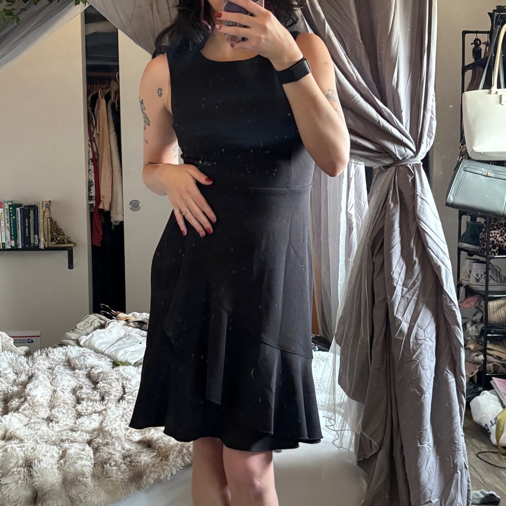 Tommy Hilfiger Black Sleeveless Midi Dress with Flared Hem